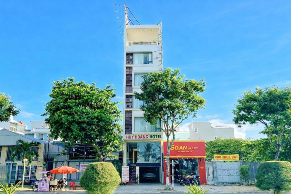 Review Huy Hoang Hotel: vị trí Nguyễn Tất Thành, hạng phòng và trải nghiệm lưu trú
