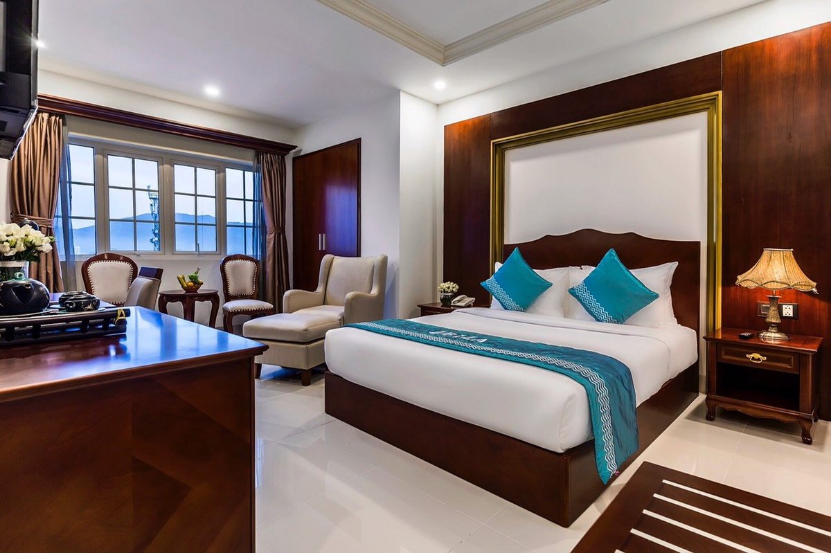 Review Ibiza Riverfront Da Nang Hotel Powered by ASTON: khách sạn ven sông tại An Hải Bắc Đà Nẵng