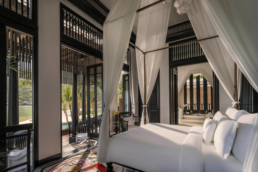 Review InterContinental Hotels DANANG SUN PENINSULA RESORT, an IHG Hotel: 13 hạng phòng, giá và tiện ích nổi bật