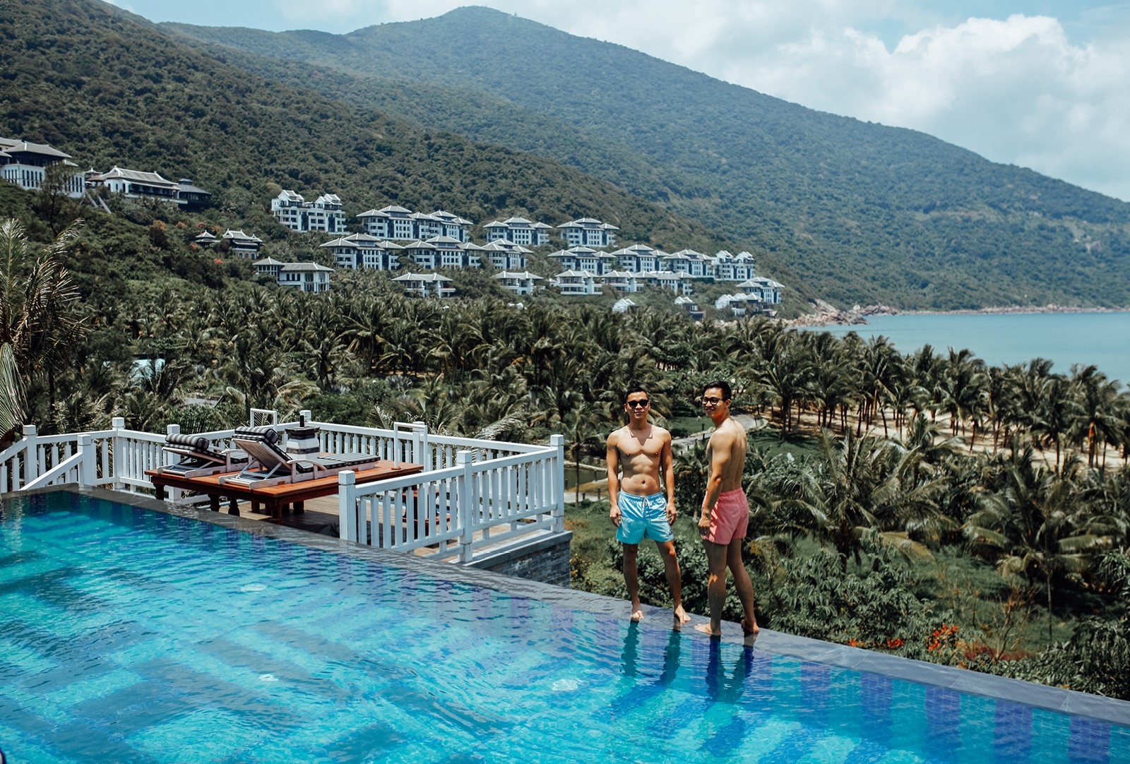 Review InterContinental Hotels DANANG SUN PENINSULA RESORT, an IHG Hotel: 13 hạng phòng, giá và tiện ích nổi bật