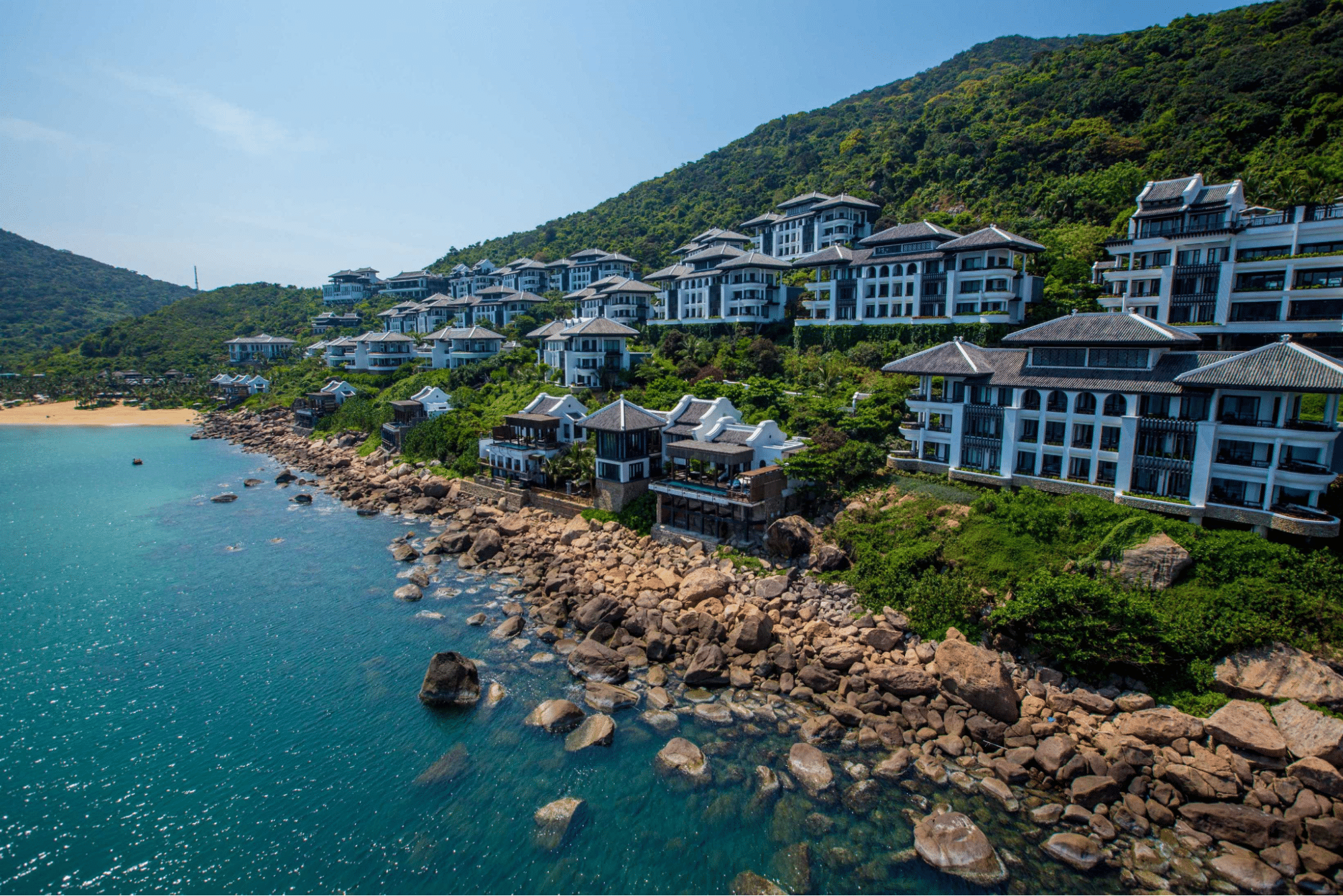 Review InterContinental Hotels DANANG SUN PENINSULA RESORT, an IHG Hotel: 13 hạng phòng, giá và tiện ích nổi bật