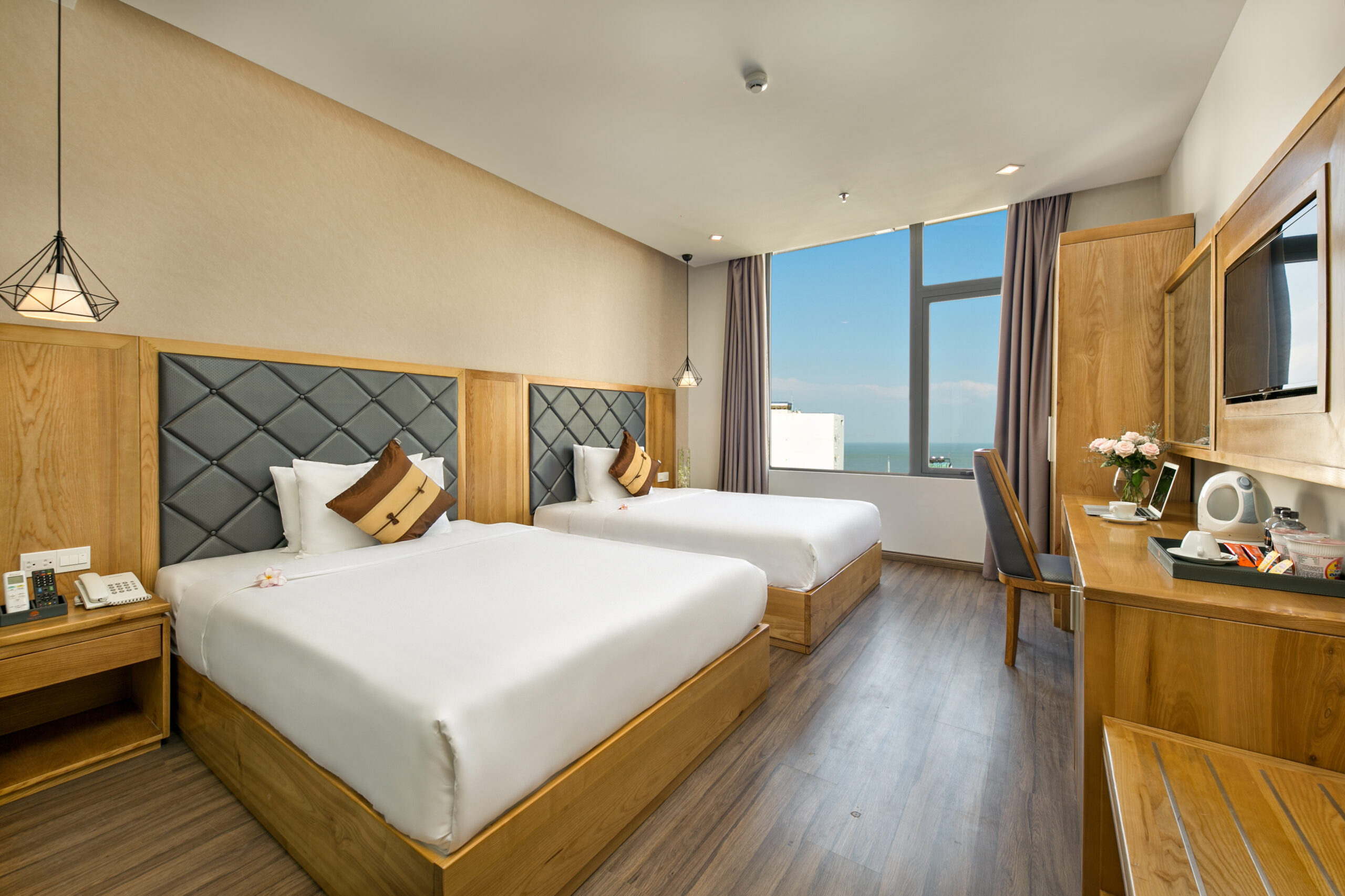 Review Khách sạn Grand Sunrise Boutique Đà Nẵng gần biển Mỹ Khê