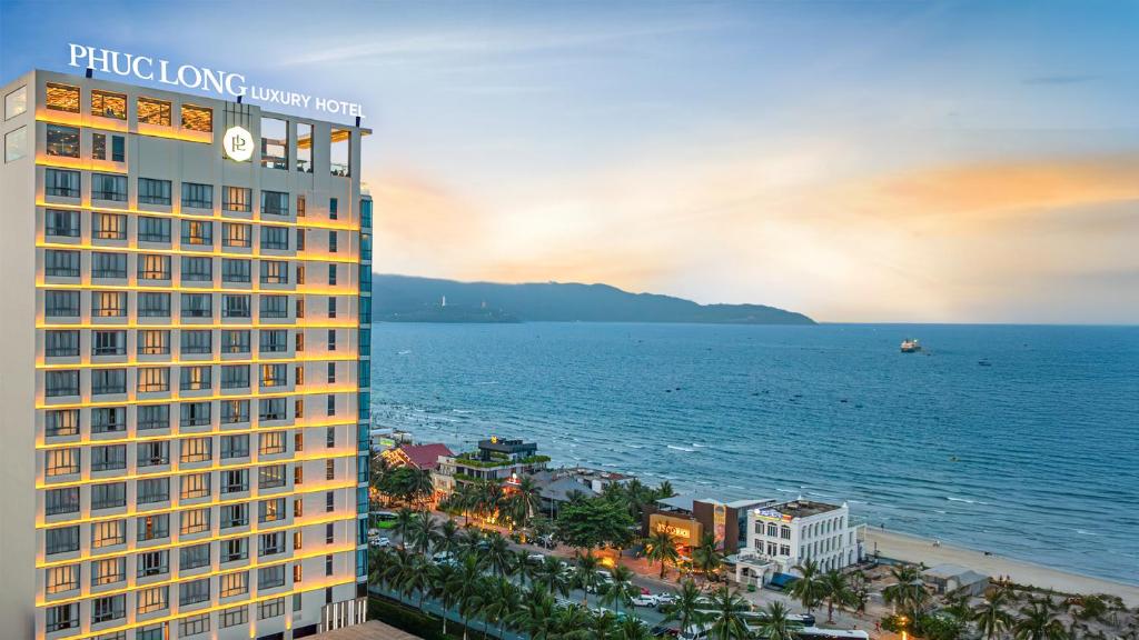 Review Khách Sạn Luxury Đà Nẵng: Vị Trí, Phòng Ở, Di Chuyển Và Trải Nghiệm Lưu Trú