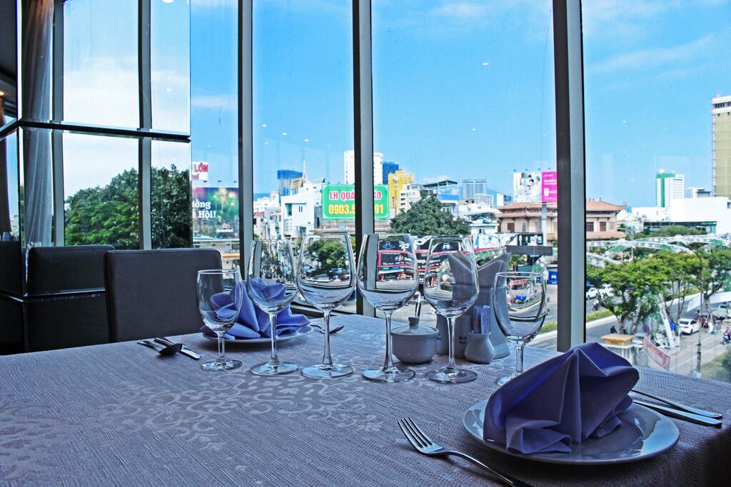 Review Khách sạn Mường Thanh Luxury Sông Hàn: Vị trí, hạng phòng và tiện ích nổi bật