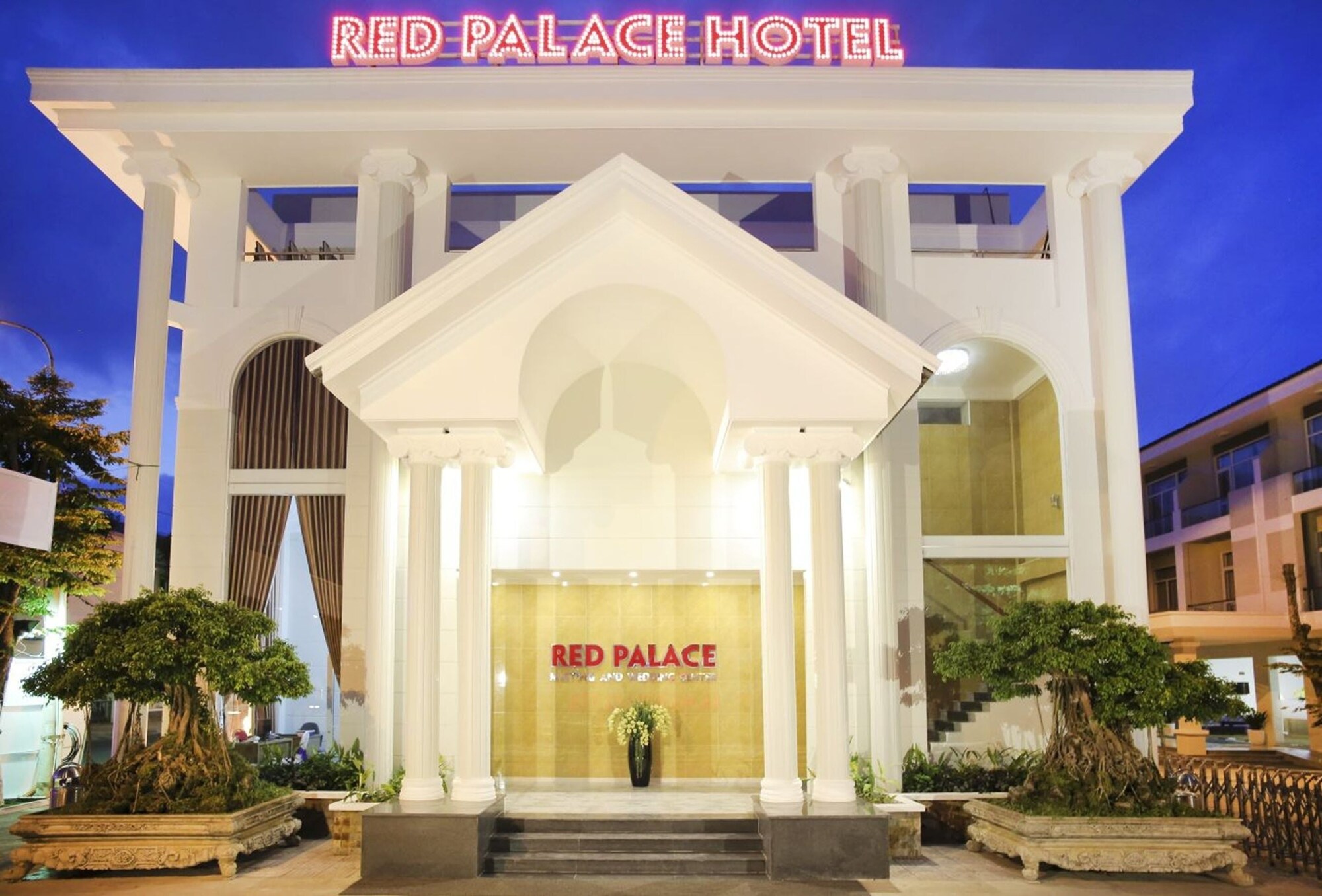 Review Khách sạn Red Palace Đà Nẵng: Vị trí, tiện ích, hạng phòng và trải nghiệm lưu trú