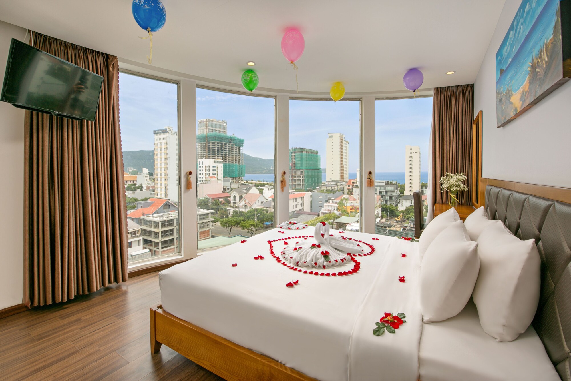 Review La Beach Hotel: khách sạn 3 sao gần biển Mỹ Khê, giá tốt và tiện ích đa dạng