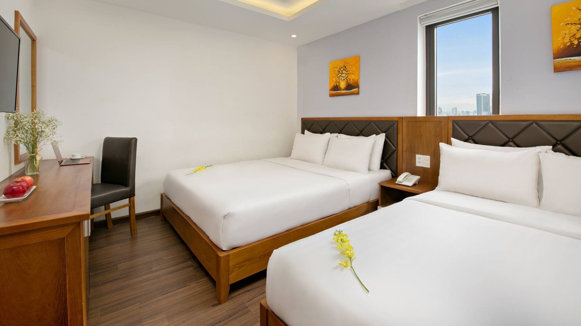Review La Beach Hotel: khách sạn 3 sao gần biển Mỹ Khê, giá tốt và tiện ích đa dạng