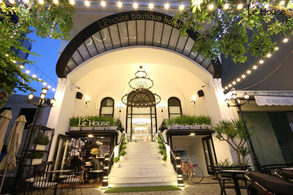 Review Le Boutique Danang: khách sạn 4 sao gần biển Mỹ Khê với thiết kế đậm bản sắc Việt