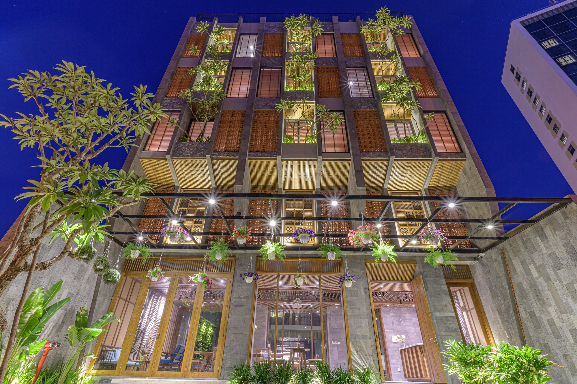 Review Le Boutique Danang: khách sạn 4 sao gần biển Mỹ Khê với thiết kế đậm bản sắc Việt