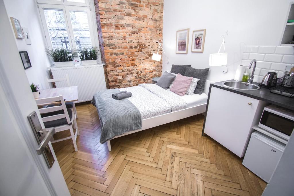 Review Lion Apartment: Căn hộ gần Bãi biển Mỹ Khê, có hồ bơi và bếp nhỏ