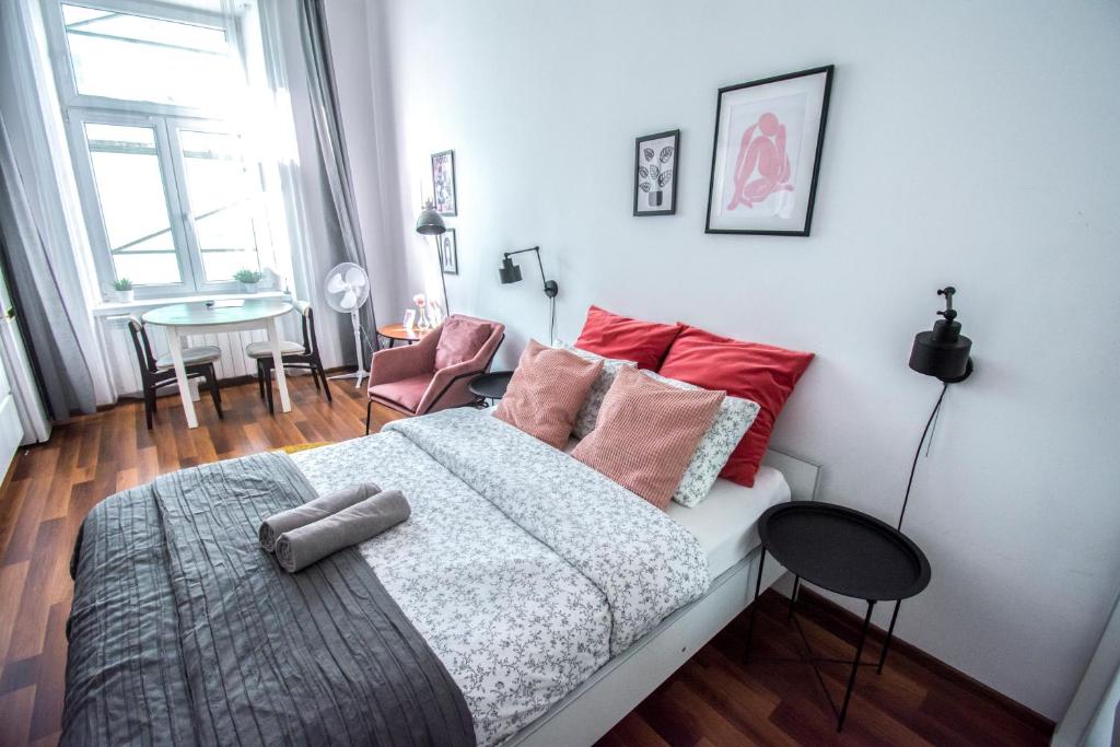 Review Lion Apartment: Căn hộ gần Bãi biển Mỹ Khê, có hồ bơi và bếp nhỏ