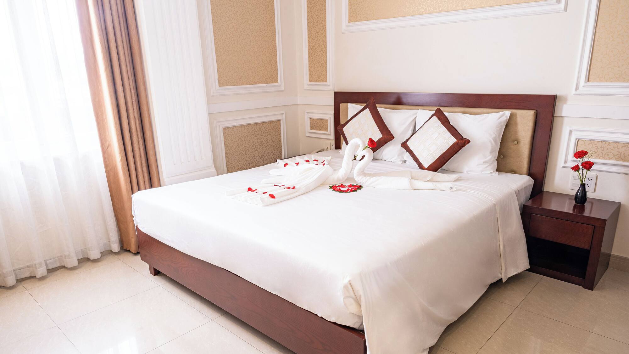 Review Lychee Hotel: Đánh giá vị trí, hạng phòng, tiện ích và trải nghiệm lưu trú