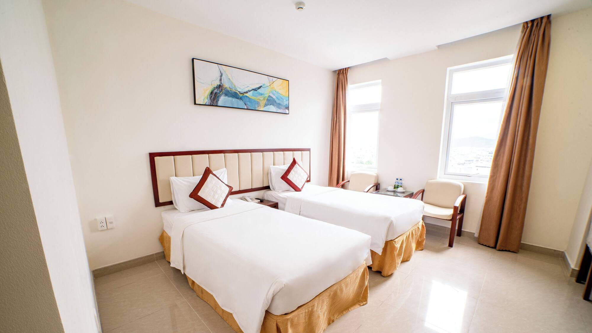 Review Lychee Hotel: Đánh giá vị trí, hạng phòng, tiện ích và trải nghiệm lưu trú