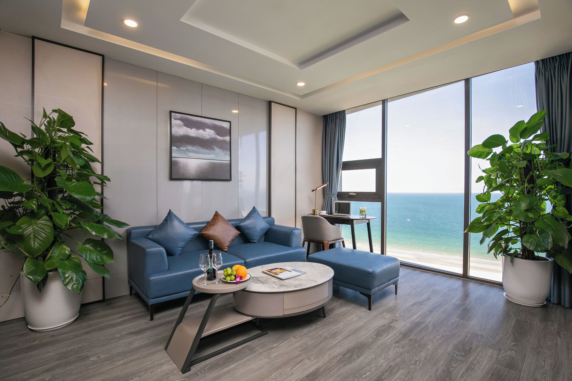 Review Mangata Beachfront Hotel: khách sạn 4 sao bên biển Mỹ Khê Đà Nẵng