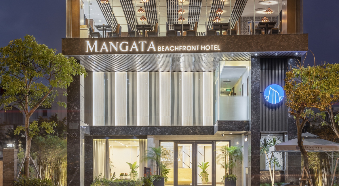 Review Mangata Beachfront Hotel: khách sạn 4 sao bên biển Mỹ Khê Đà Nẵng