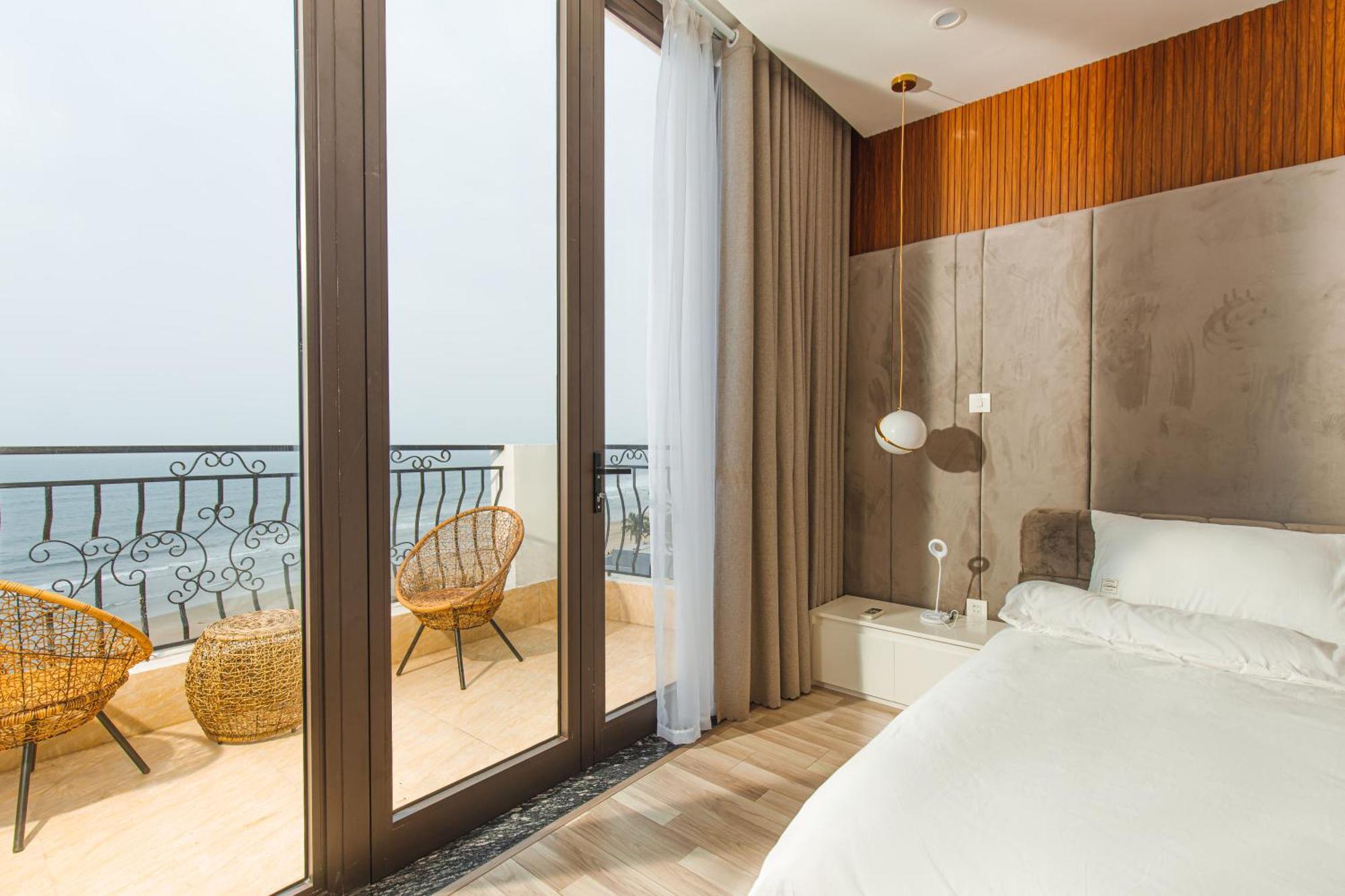 Review Mercury Beach Hotel Danang: vị trí, phòng ở, tiện ích và giá tham khảo