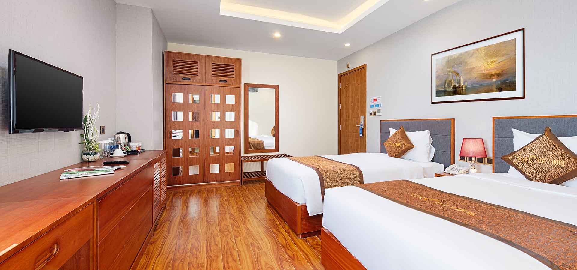 Review Mercury Boutique Hotel Da Nang: khách sạn 3 sao trung tâm Hải Châu