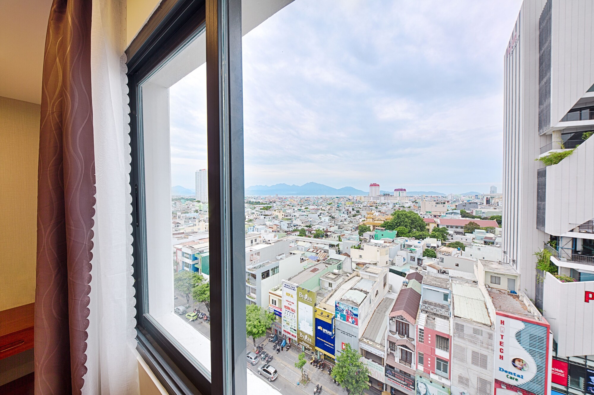 Review Mercury Boutique Hotel Da Nang: khách sạn 3 sao trung tâm Hải Châu