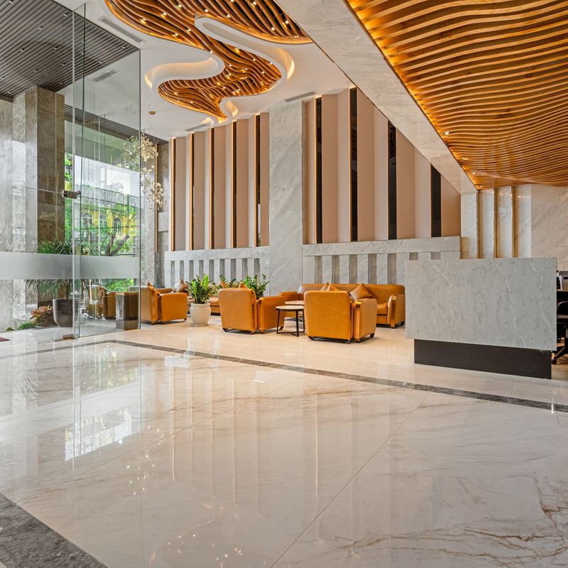 Review Mercy Emerald Hotel Danang: khách sạn gần biển Mỹ Khê, có hồ bơi và phòng hướng biển