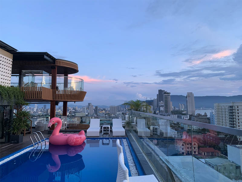 Review Mercy Emerald Hotel Danang: khách sạn gần biển Mỹ Khê, có hồ bơi và phòng hướng biển