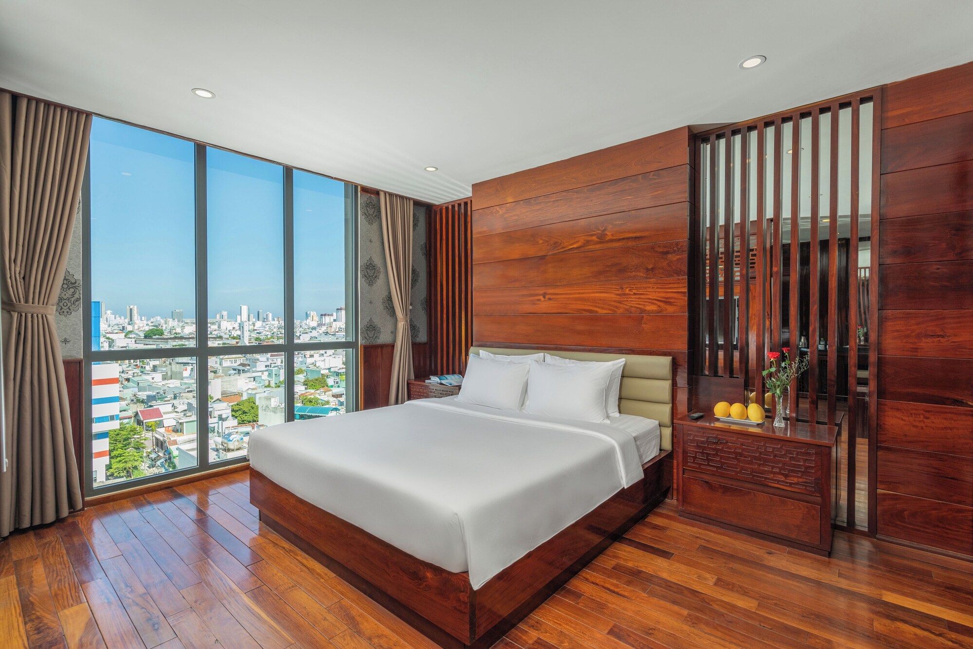 Review Ocean Star Hotel: Khách sạn 3 sao gần biển Nguyễn Tất Thành Đà Nẵng