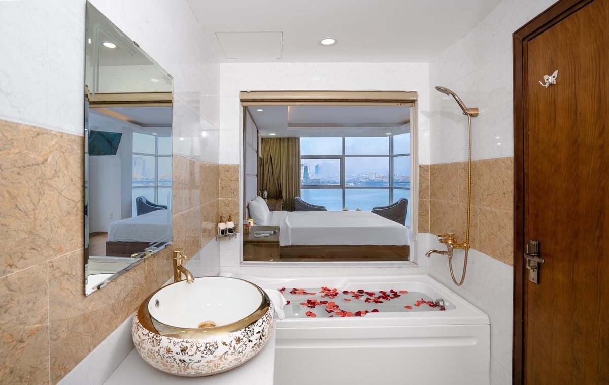 Review Pariat River Front Hotel: Khách sạn ven sông Hàn trung tâm Đà Nẵng