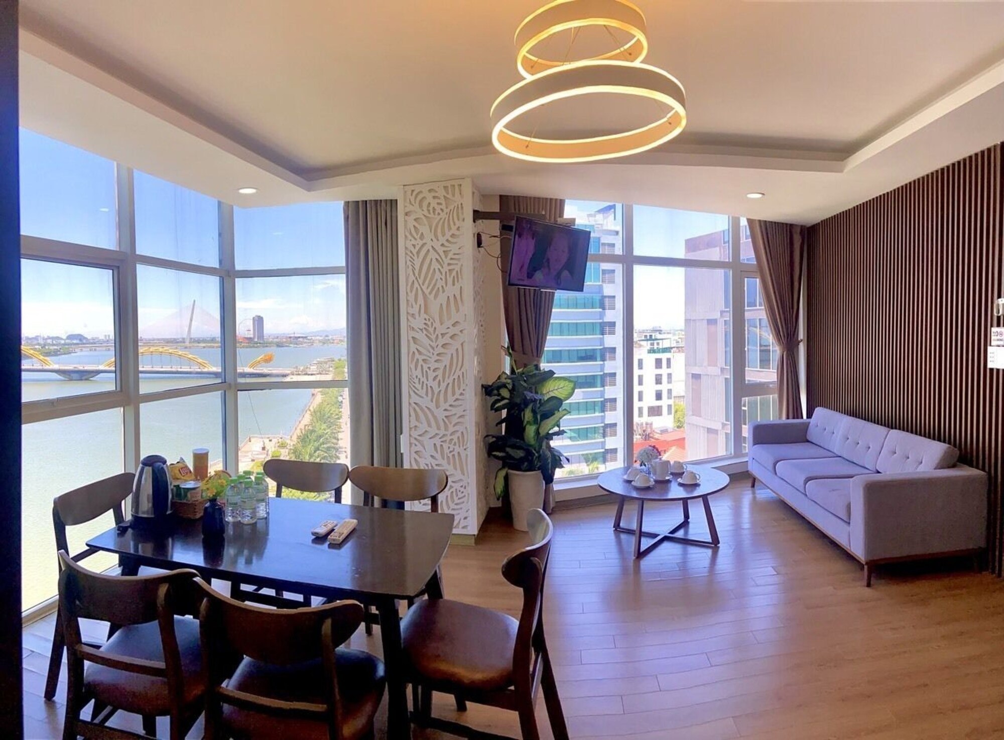 Review Pariat River Front Hotel: Khách sạn ven sông Hàn trung tâm Đà Nẵng