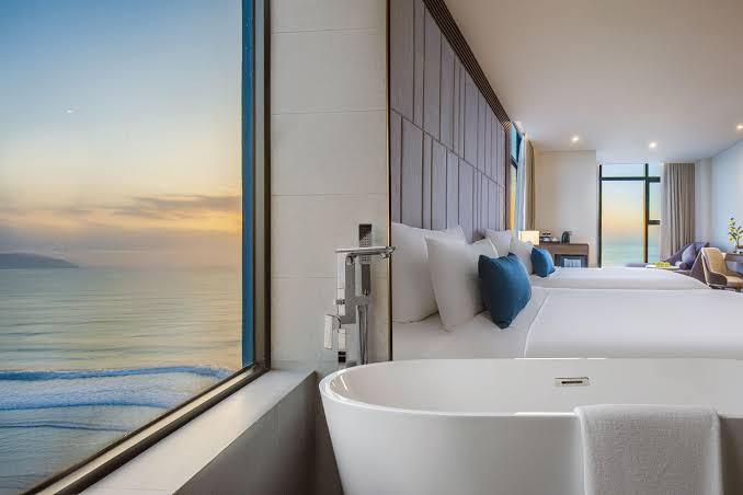 Review Peninsula Hotel Danang: khách sạn 5 sao bên biển Mỹ Khê có gì nổi bật?
