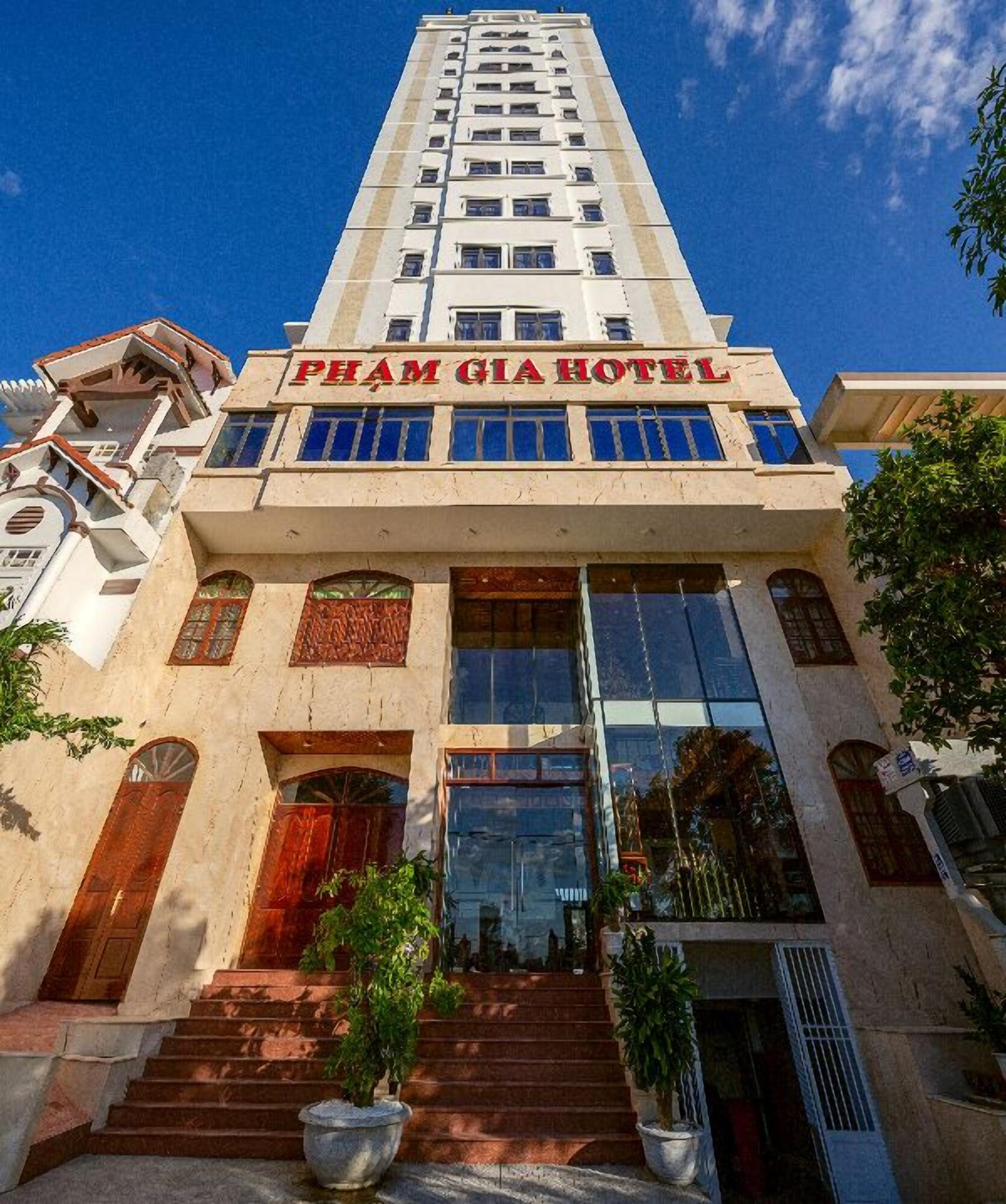 Review Pham Gia Hotel Danang: Vị trí, hạng phòng, tiện ích và trải nghiệm lưu trú