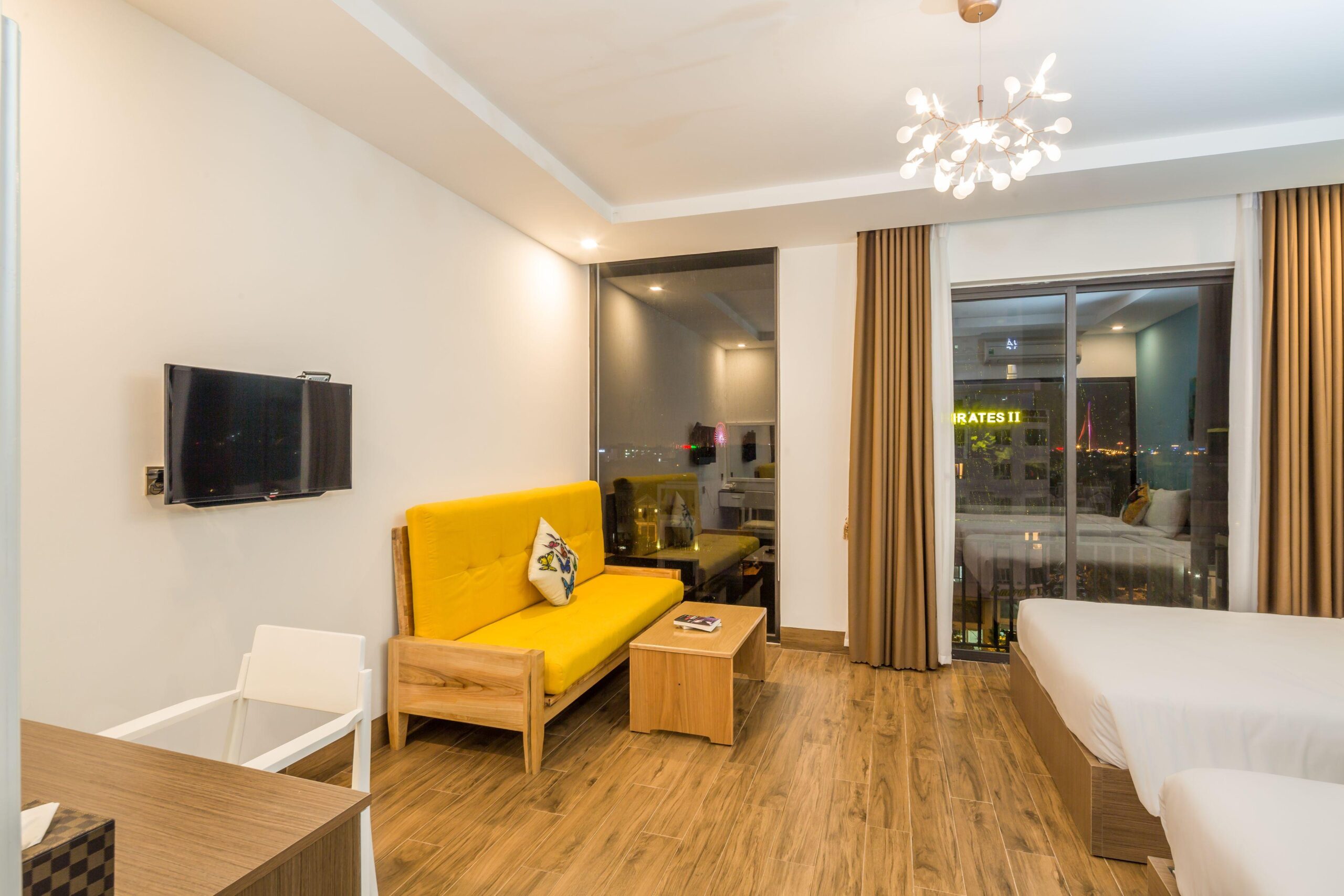 Review Raon Danang Beach Hotel – STAY 24H: Vị trí, hạng phòng, tiện ích và giá tham khảo