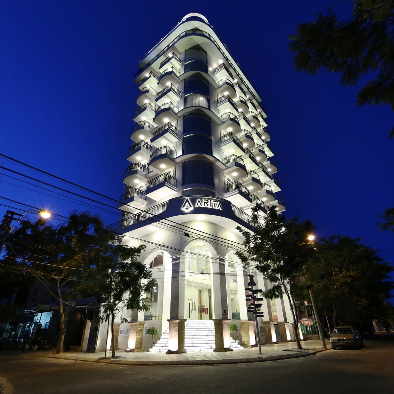 Review RHM Luxury Hotel And Suite: phòng nghỉ, tiện ích và vị trí tại Đà Nẵng