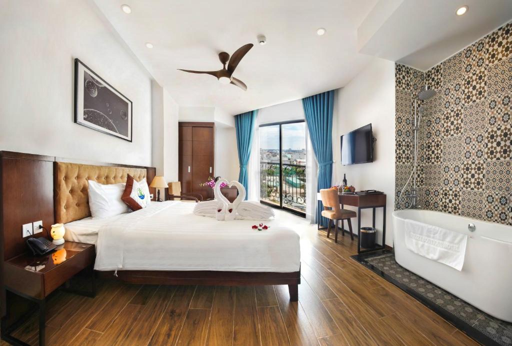 Review Ritzy Boutique Hotel Danang: 80 phòng nghỉ, gần biển và giá từ khoảng 23 USD