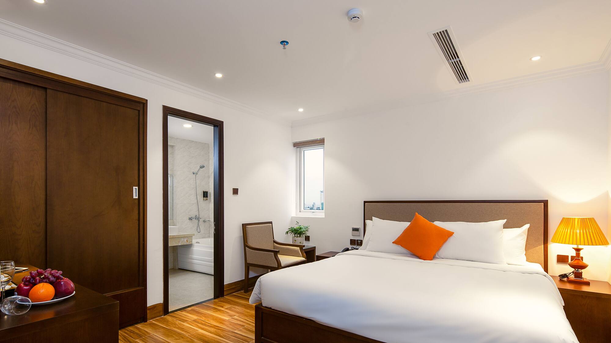 Review Roliva Hotel & Apartment Danang: Vị trí, hạng phòng, tiện ích và giá tham khảo