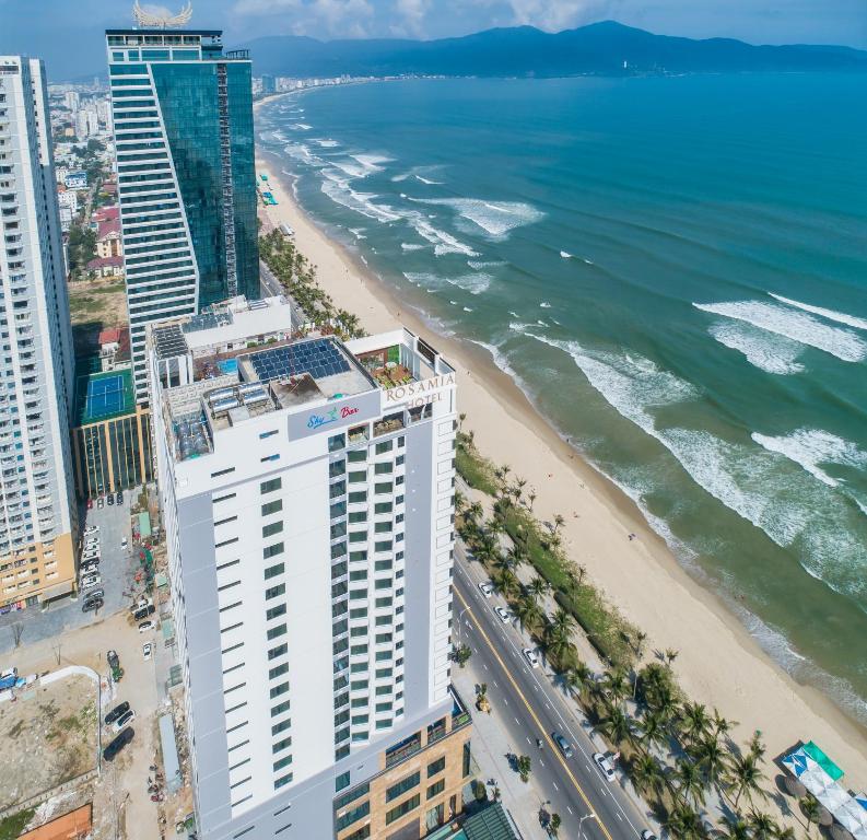 Review Rosamia Danang Hotel 2026: Khách sạn 5 sao gần biển Mỹ Khê có gì nổi bật?