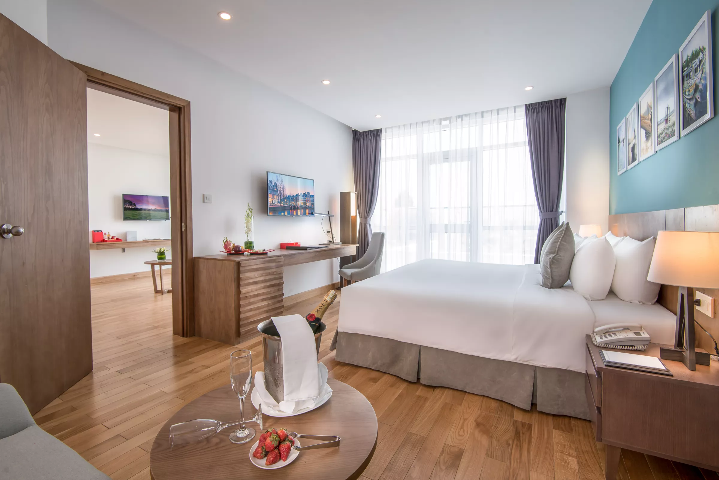 Review Royal Lotus Hotel Da Nang: Đánh Giá Chi Tiết Vị Trí, Tiện Ích, Phòng Nghỉ Và Trải Nghiệm Lưu Trú