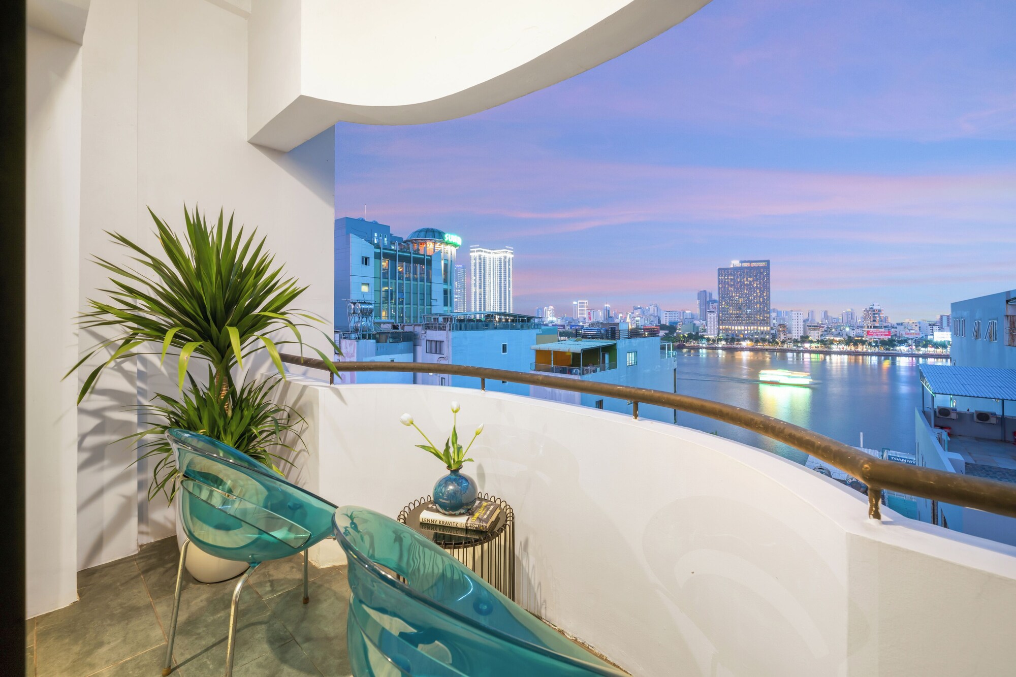 Review Satya Hotel Da Nang Han Market: khách sạn 4 sao gần Chợ Hàn Đà Nẵng