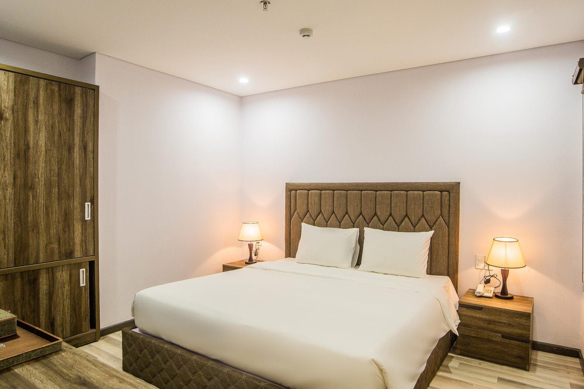 Review Sea Light Hotel: khách sạn gần biển Mỹ Khê tại An Thượng Đà Nẵng