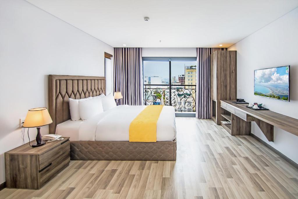 Review Sea Light Hotel: khách sạn gần biển Mỹ Khê tại An Thượng Đà Nẵng