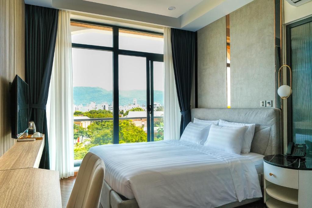 Review Serene Beach Hotel Danang: khách sạn 4 sao cạnh biển Mỹ Khê Đà Nẵng