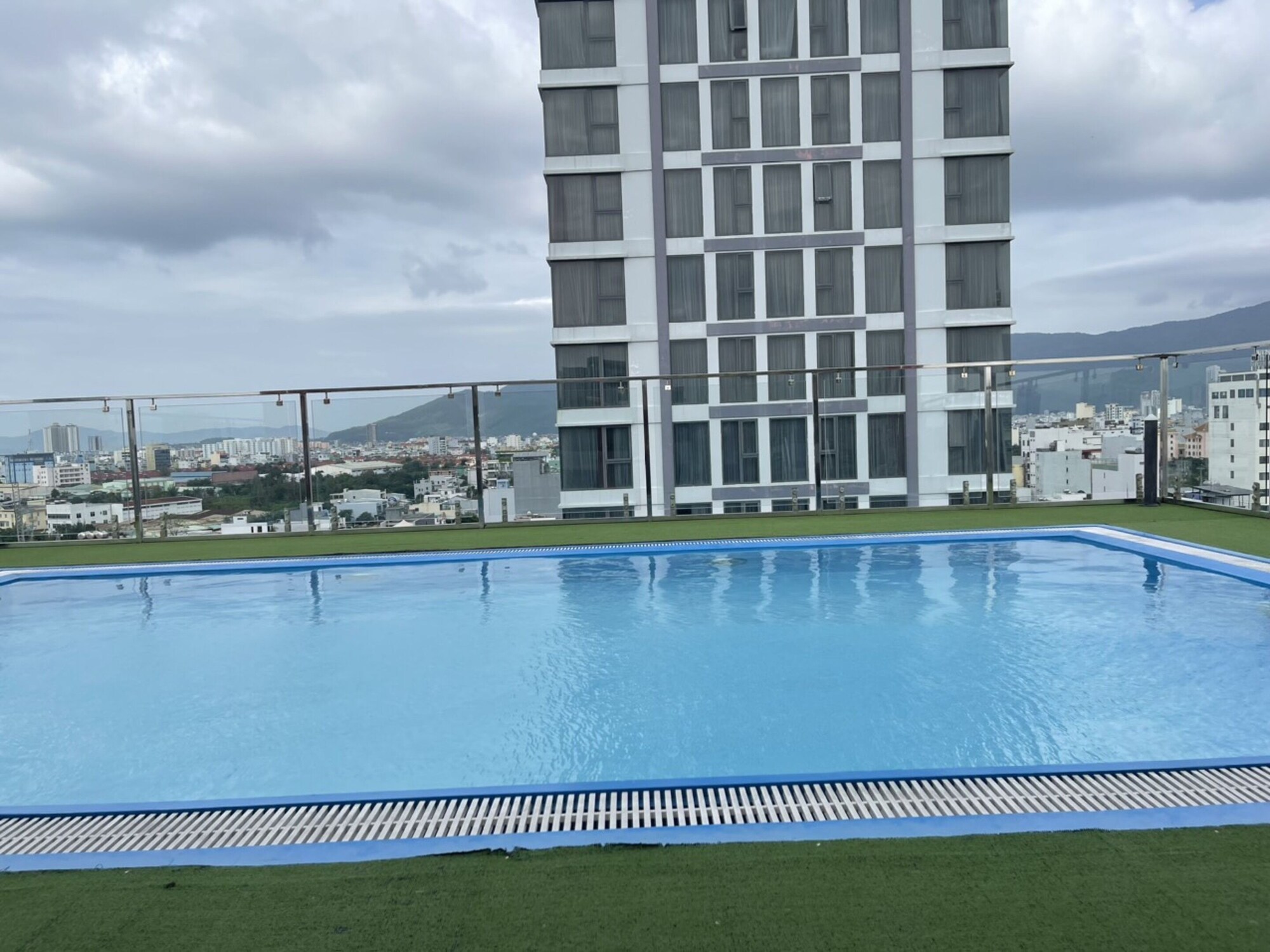 Review Sunset Sea Hotel Đà Nẵng: Vị Trí, Tiện Ích, Hạng Phòng Và Trải Nghiệm Lưu Trú