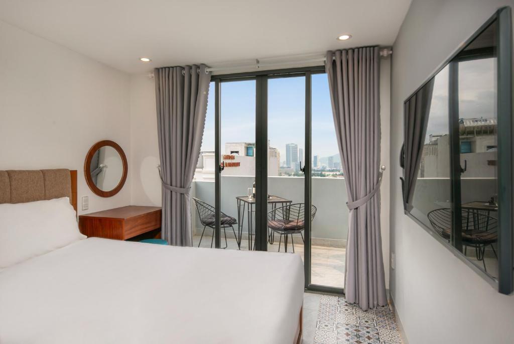 Review Swan Hotel Danang: 20 phòng, vị trí gần trung tâm và tiện ích cần biết