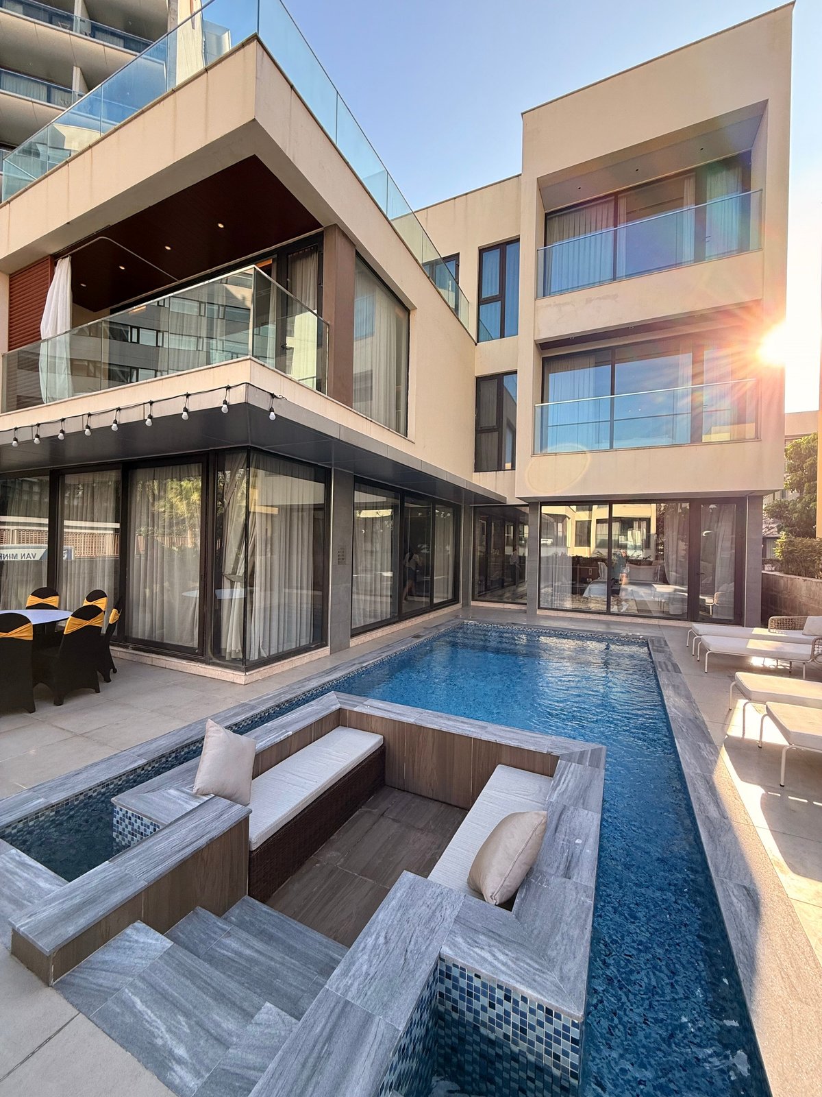 Review The Five Villas: Khu biệt thự nghỉ dưỡng 5 sao tại Hòa Hải Đà Nẵng