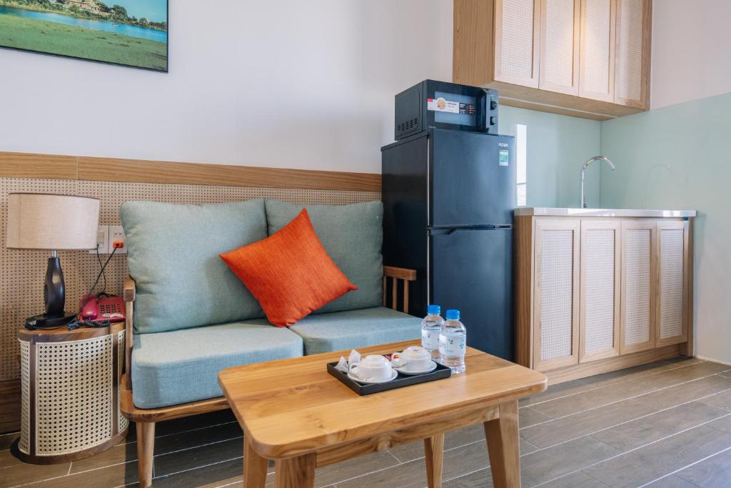 Review The Shine Hotel & Apartment: 12 thông tin cần biết trước khi đặt phòng
