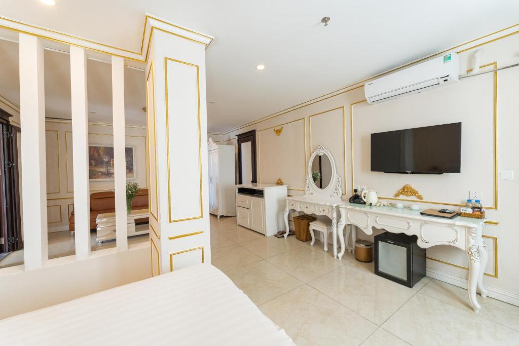 Review Tuyet Son Hotel ( TS Ocean Hotel ): khách sạn 4 sao gần biển Mỹ Khê Đà Nẵng