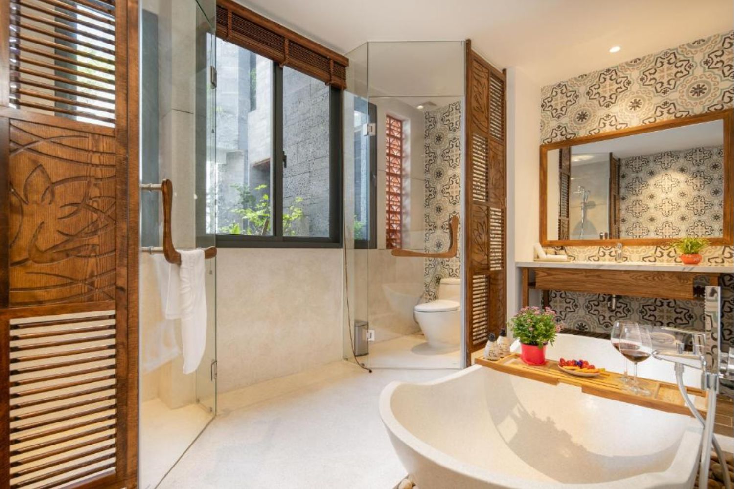 Review Vernalhome Boutique Danang: Trải Nghiệm Lưu Trú Boutique Tại Phước Mỹ Đà Nẵng