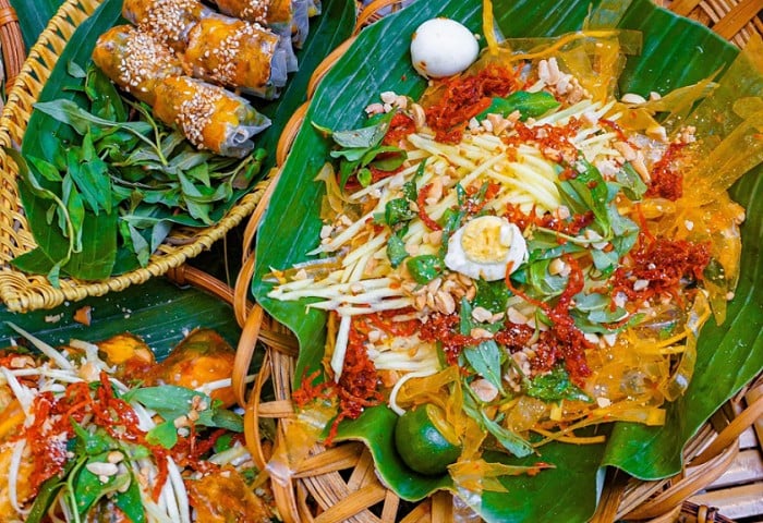 Top 10  địa chỉ bán bánh tráng trộn Đà Nẵng ngon nổi tiếng nên ghé thử