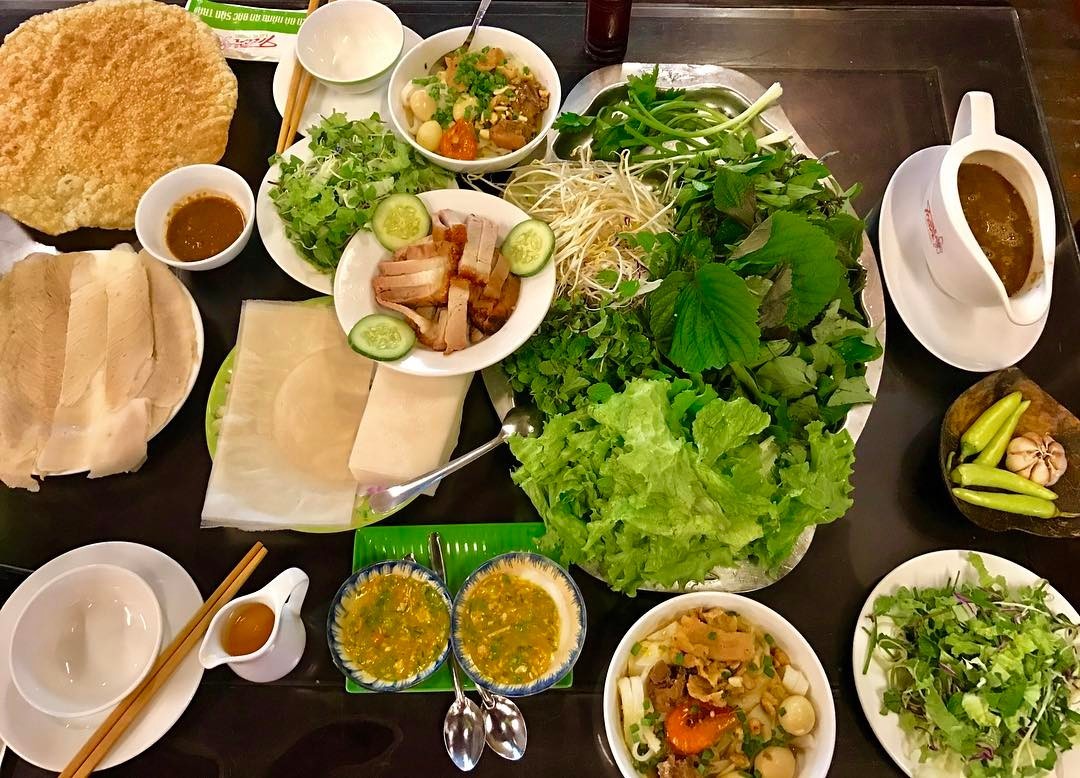 Top 10 quán ăn ngon đường Lê Duẩn được yêu thích tại Đà Nẵng