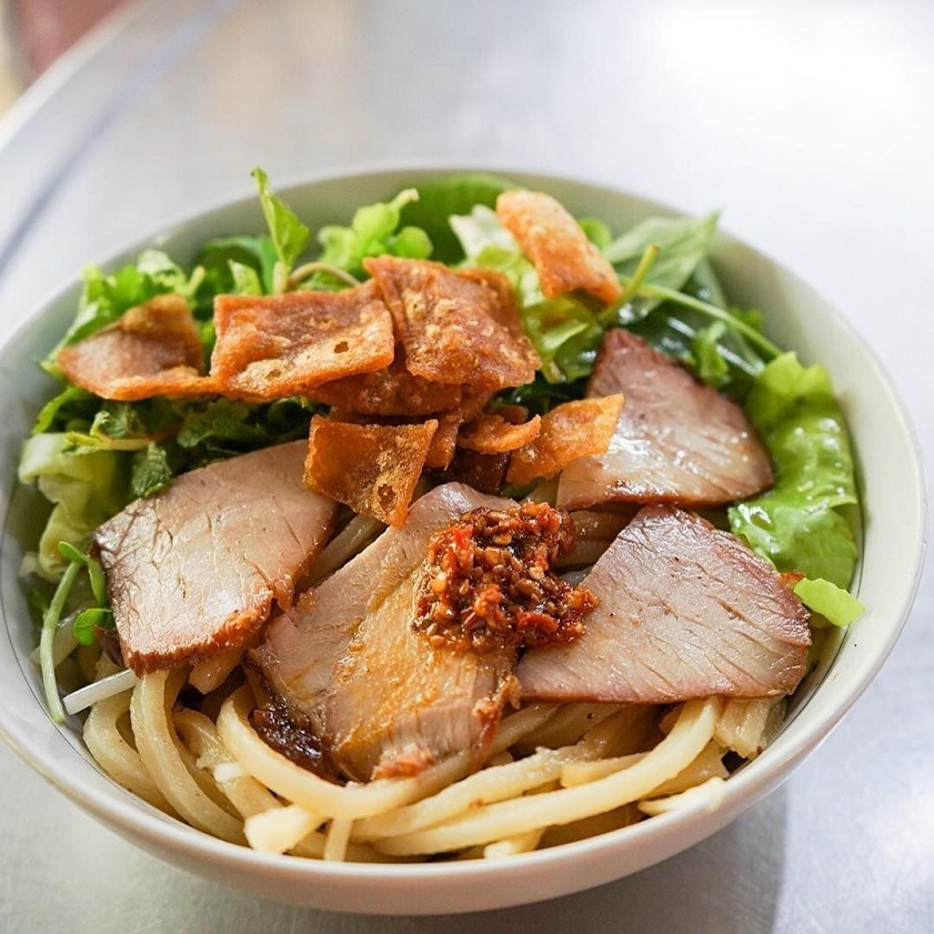 Top 10 quán Cao lầu Hội An ngon nổi tiếng được du khách yêu thích