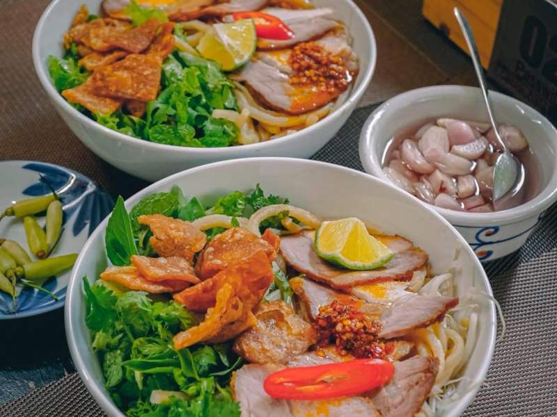 Top 10 quán Cao lầu Hội An ngon nổi tiếng được du khách yêu thích