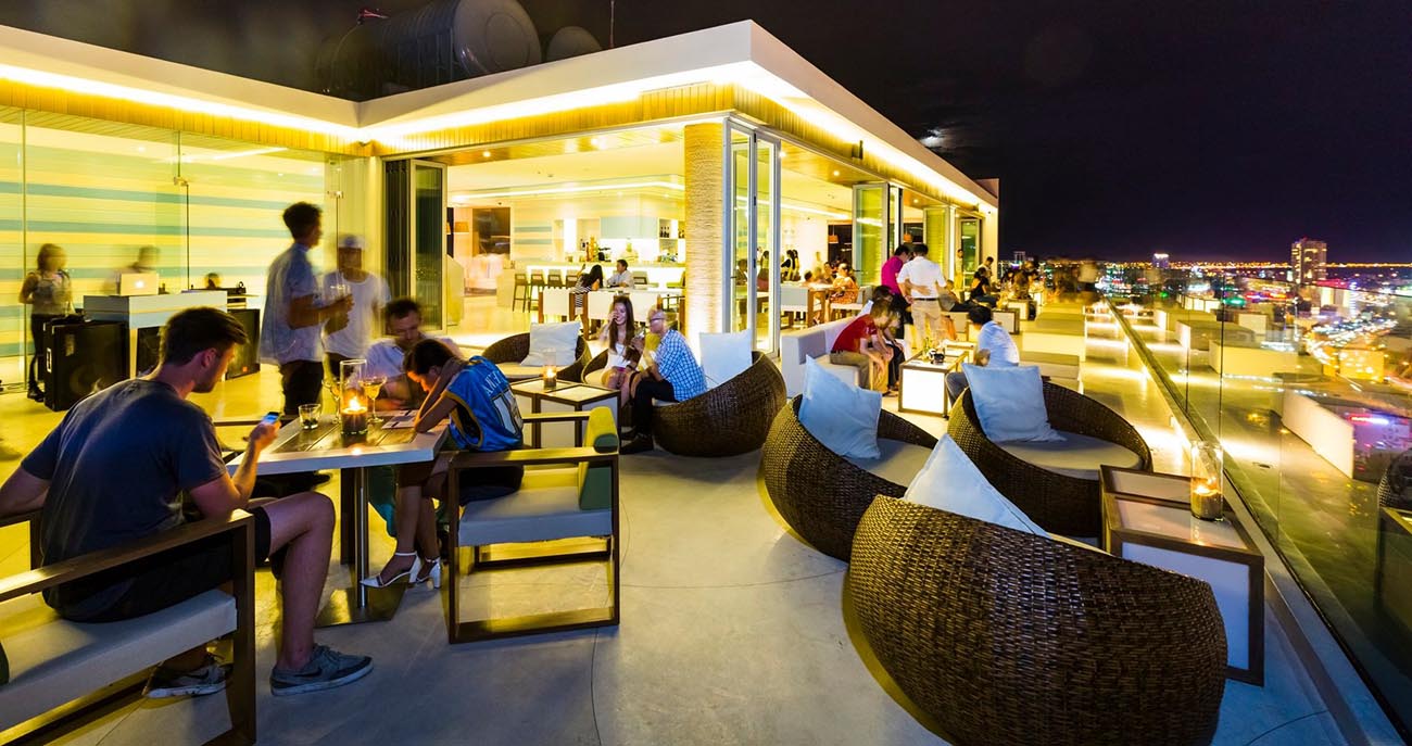 Top 15 quán cafe rooftop Đà Nẵng đẹp đáng trải nghiệm